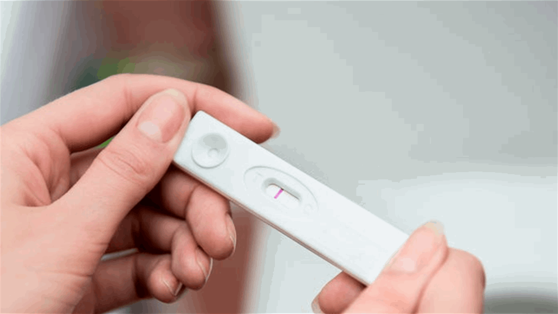 شركة طيران تُجبر مسافرة على إجراء اختبار حمل قبل الصعود على متن الطائرة