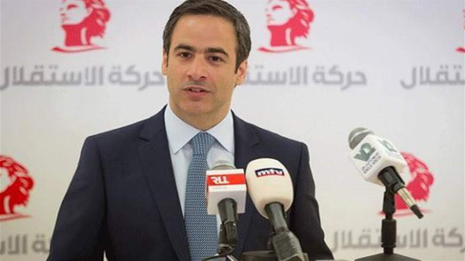 معوض: للفصل بين الثورة على الفساد وتدمير المؤسسات