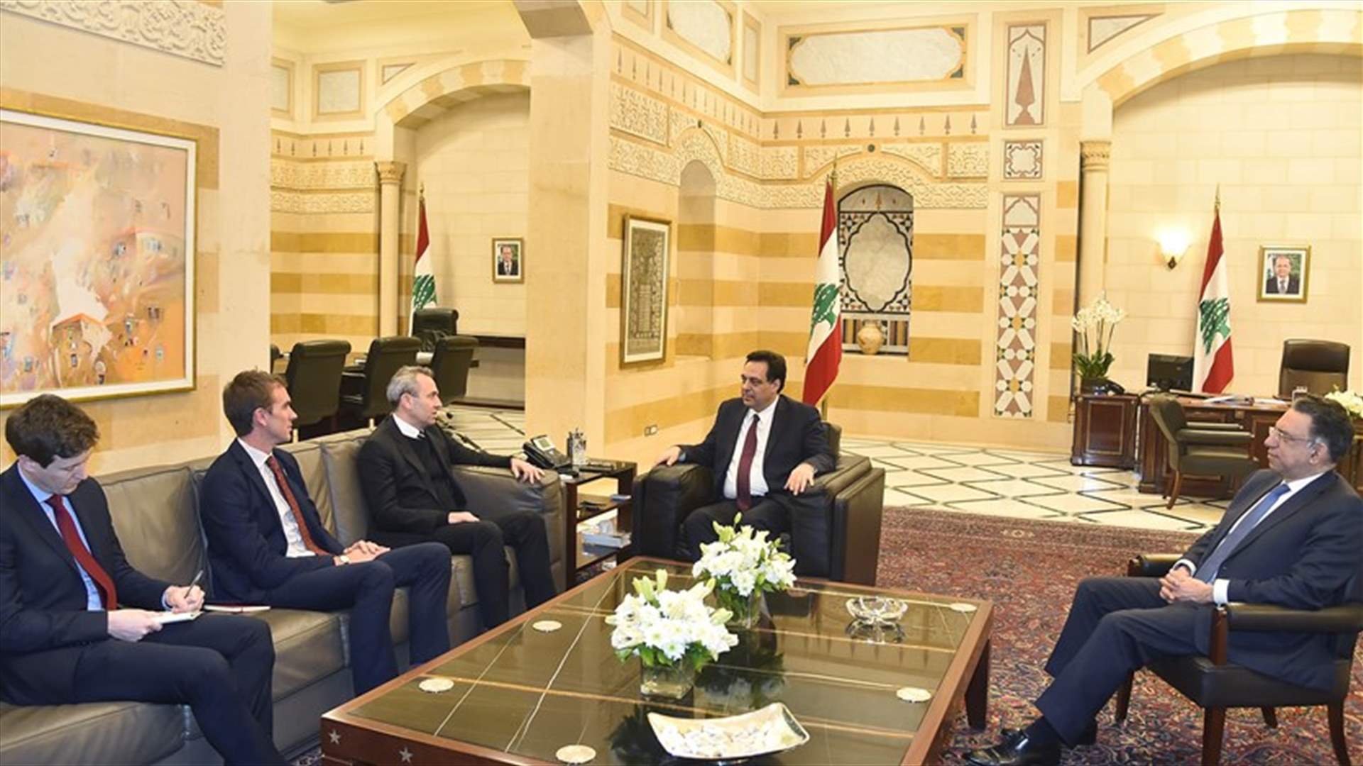 دياب عرض شؤونا حكومية مع عدد من الوزراء... رامبلينغ: مستعدون إلى جانب دول أعضاء في المجموعة الدولية لدعم لبنان