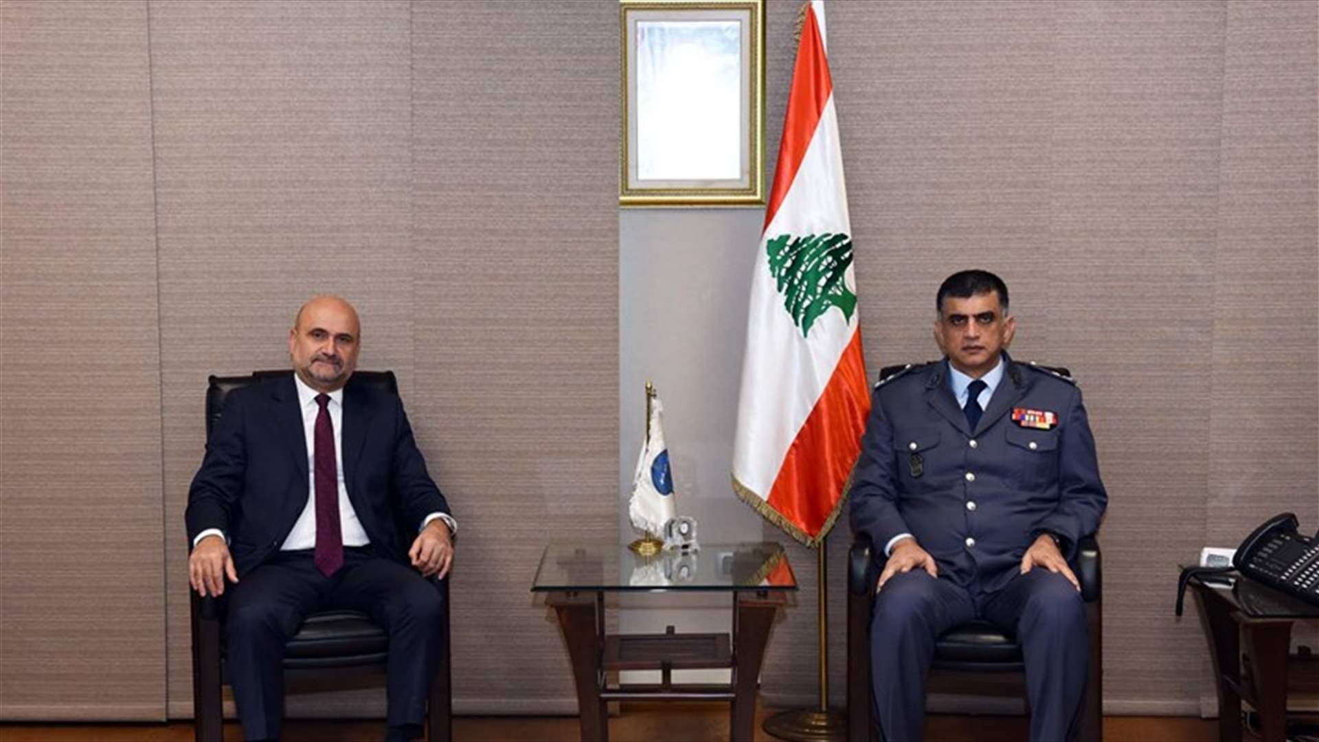 عثمان عرض الاوضاع مع أبي رميا