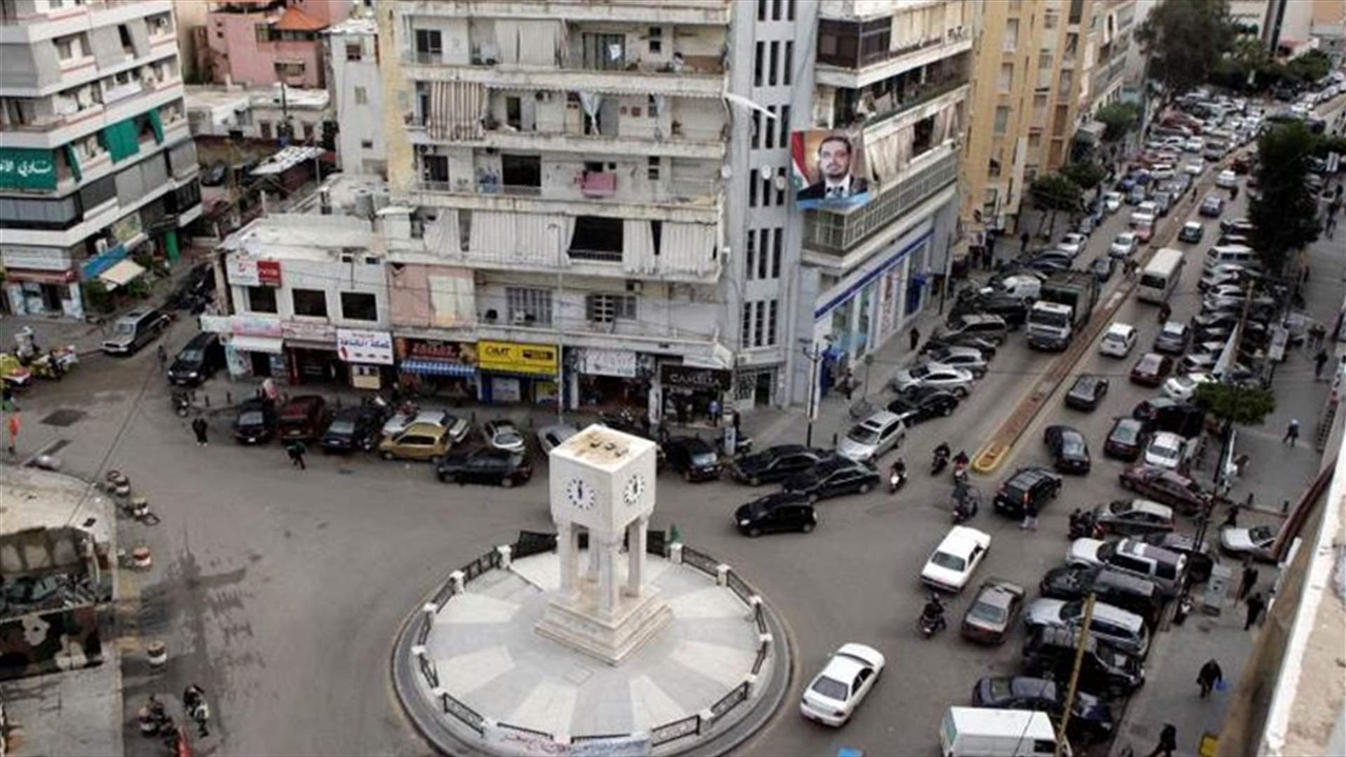دراجات نارية في الطريق الجديدة تدعو الأهالي للتظاهر أمام السرايا الحكومية