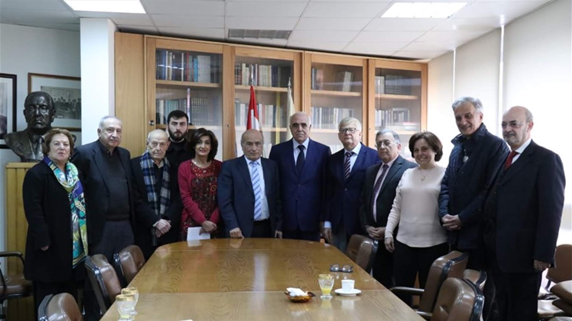 زاسبكين زار نقابة المحررين: لم يتم اقتراح صيغة أخرى لتشكيل حكومة تكنوقراط حقيقية