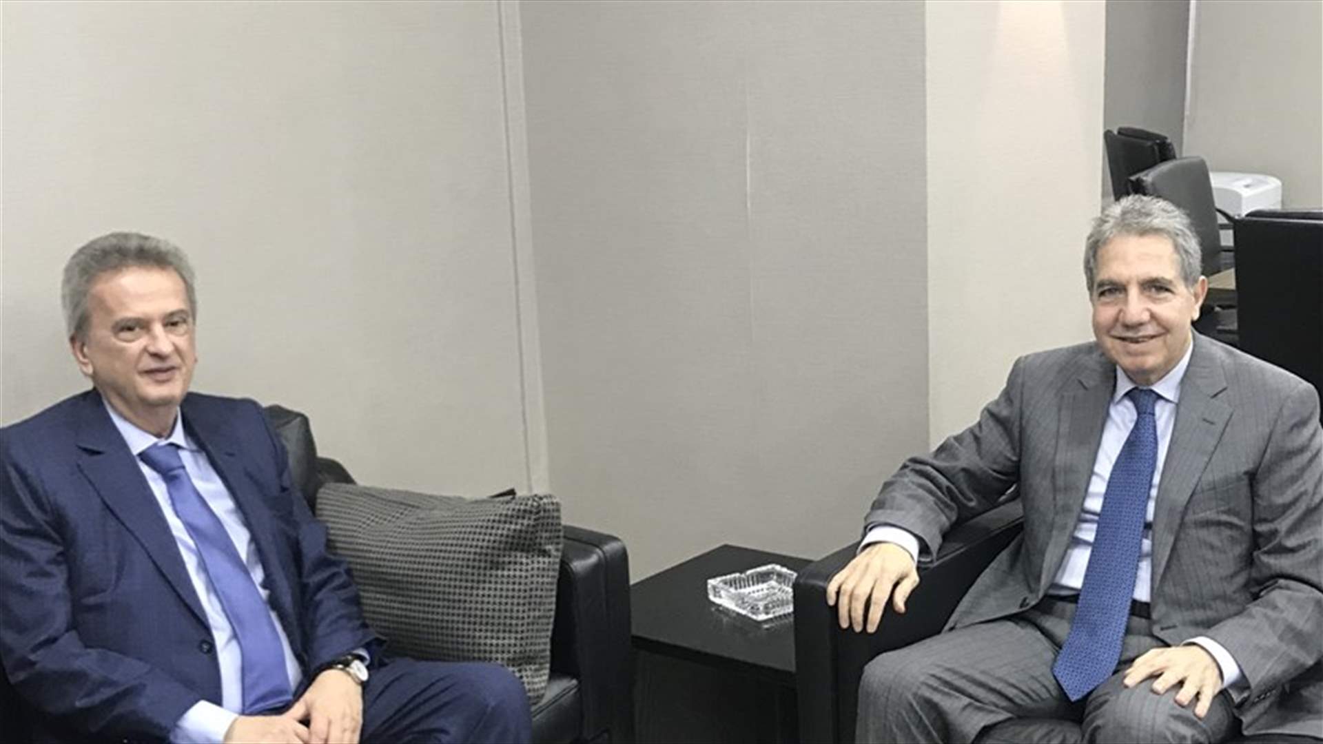 الأوضاع المالية والمصرفية بين وزني وحاكم مصرف لبنان