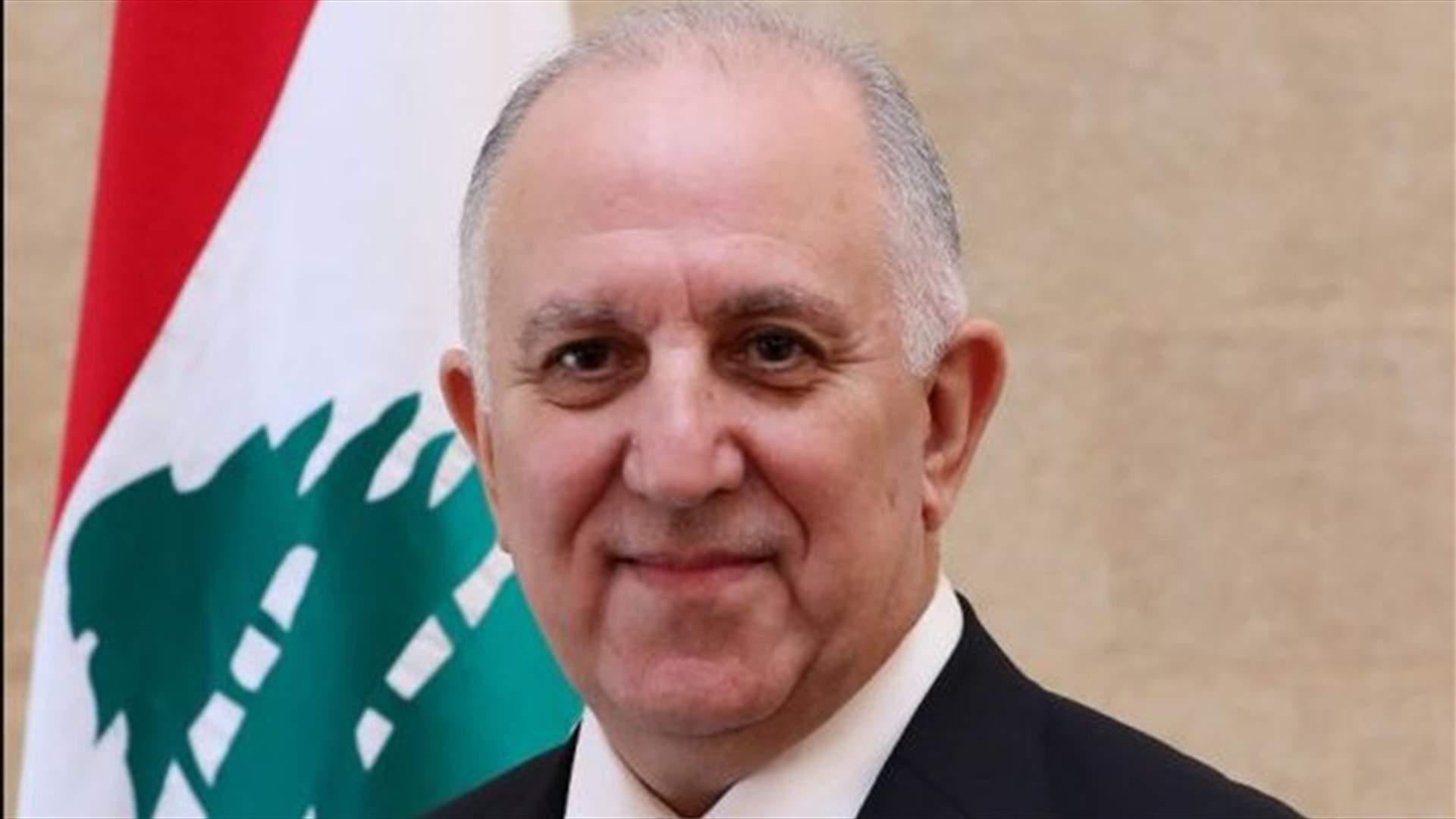 وزير الداخلية نفى ما يثار عن قرار أمني صادر عنه لفض اعتصام وسط بيروت