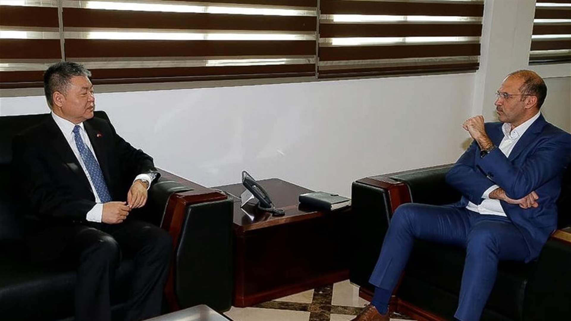 وزير الصحة يطمئن: لا إصابة بفيروس كورونا لأي مواطن لبناني في الصين حتى الآن