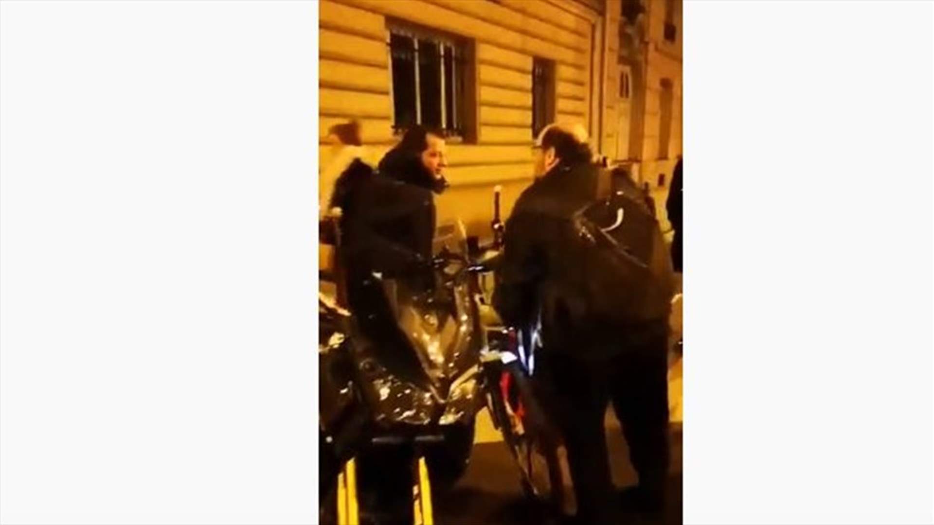 لبناني يعترض السفير اللبناني في فرنسا... &quot;غاضب من صمتك&quot; (فيديو)