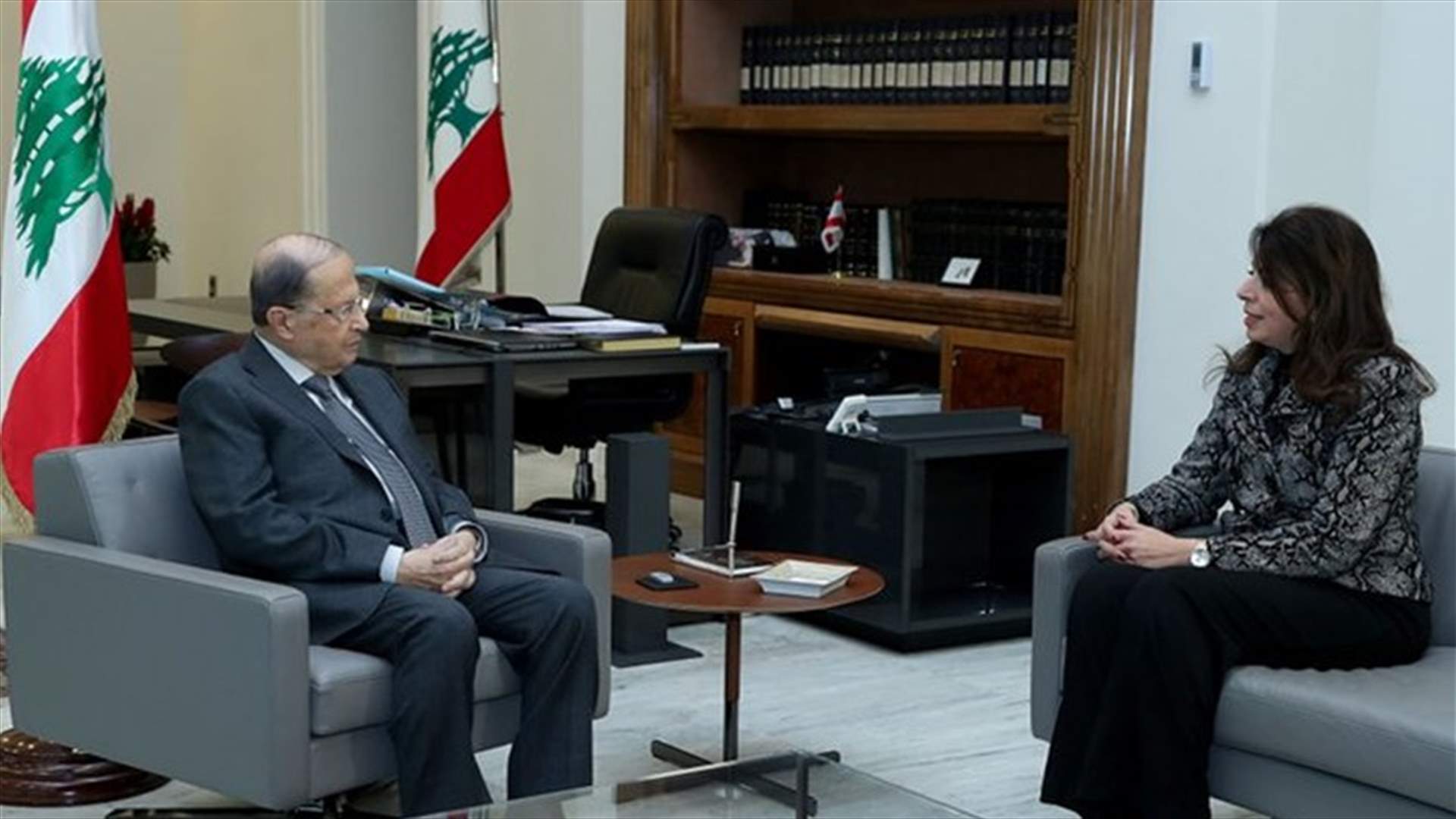 عون عرض مع شريم إقفال ملف المهجرين