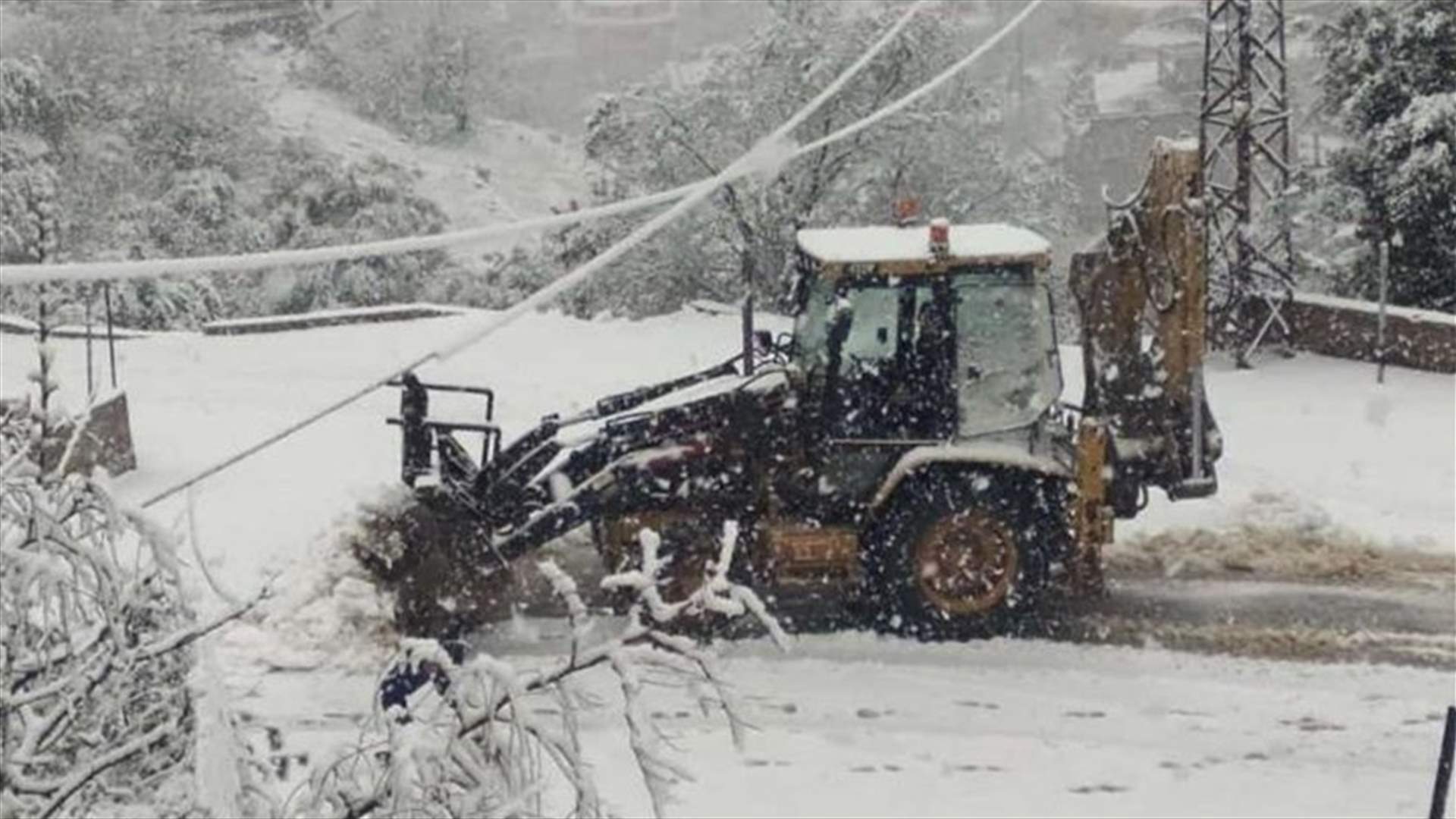 Accumulation of snow blocks several roads across Lebanon