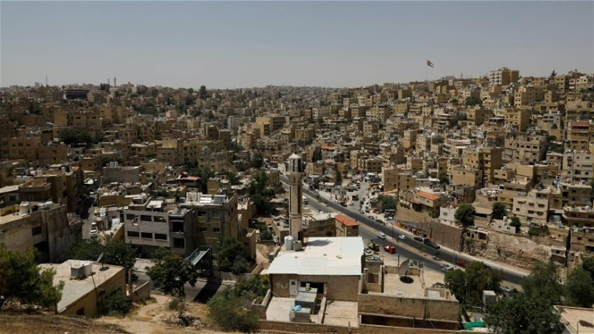 طائرة اردنية أجلت 71 طالبا اردنيا وعربيا من ووهان الصينية