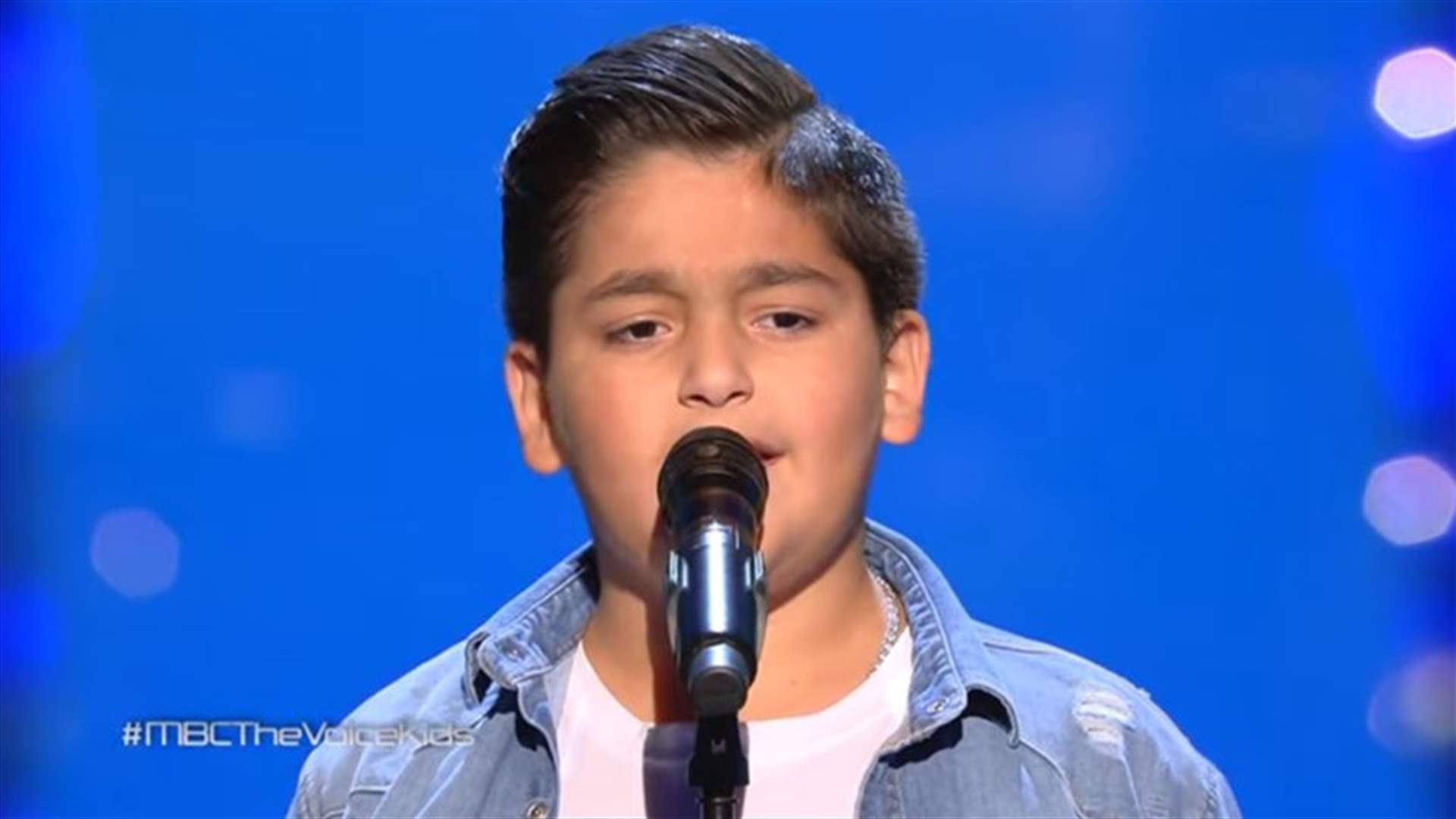 حكام The Voice Kids عشقوا صوت أحمد خلوف ووصفوا أداءه بالـ&quot;محترف&quot; (فيديو)