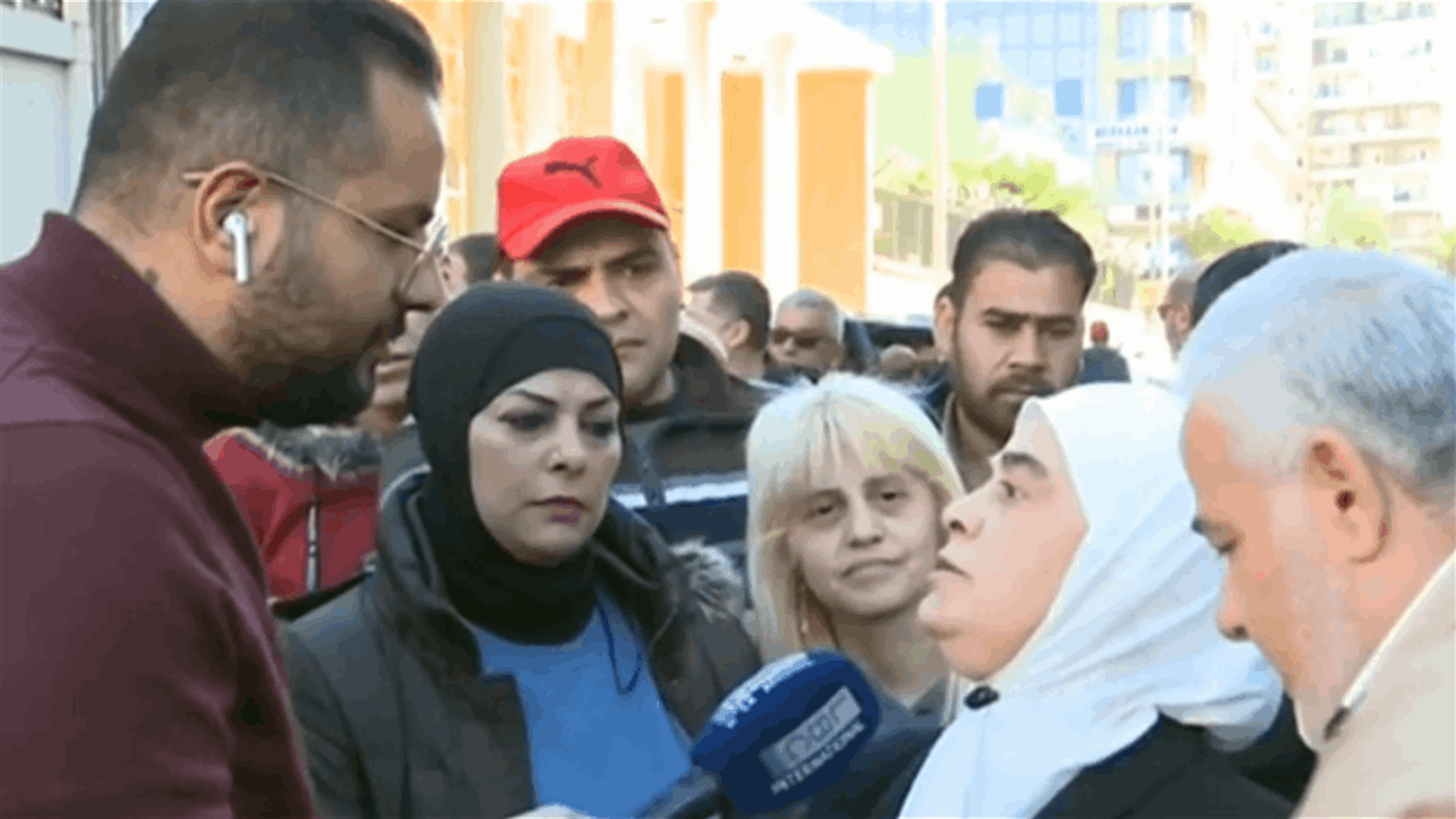 اعتصام امام سرايا طرابلس تضامنا مع الناشطة ليندا برغل (فيديو)