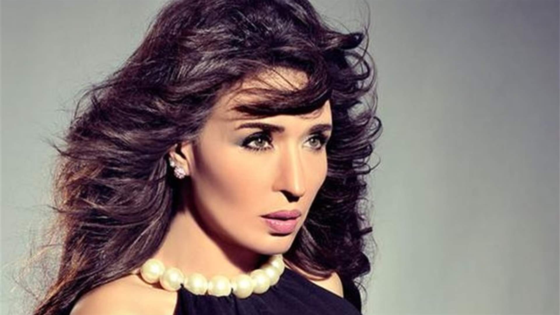 صدمة في حياة  الراقصة دينا.. إكتشفت أن والدتها على قيد الحياة ‏بعد مرور 15 عاماً!