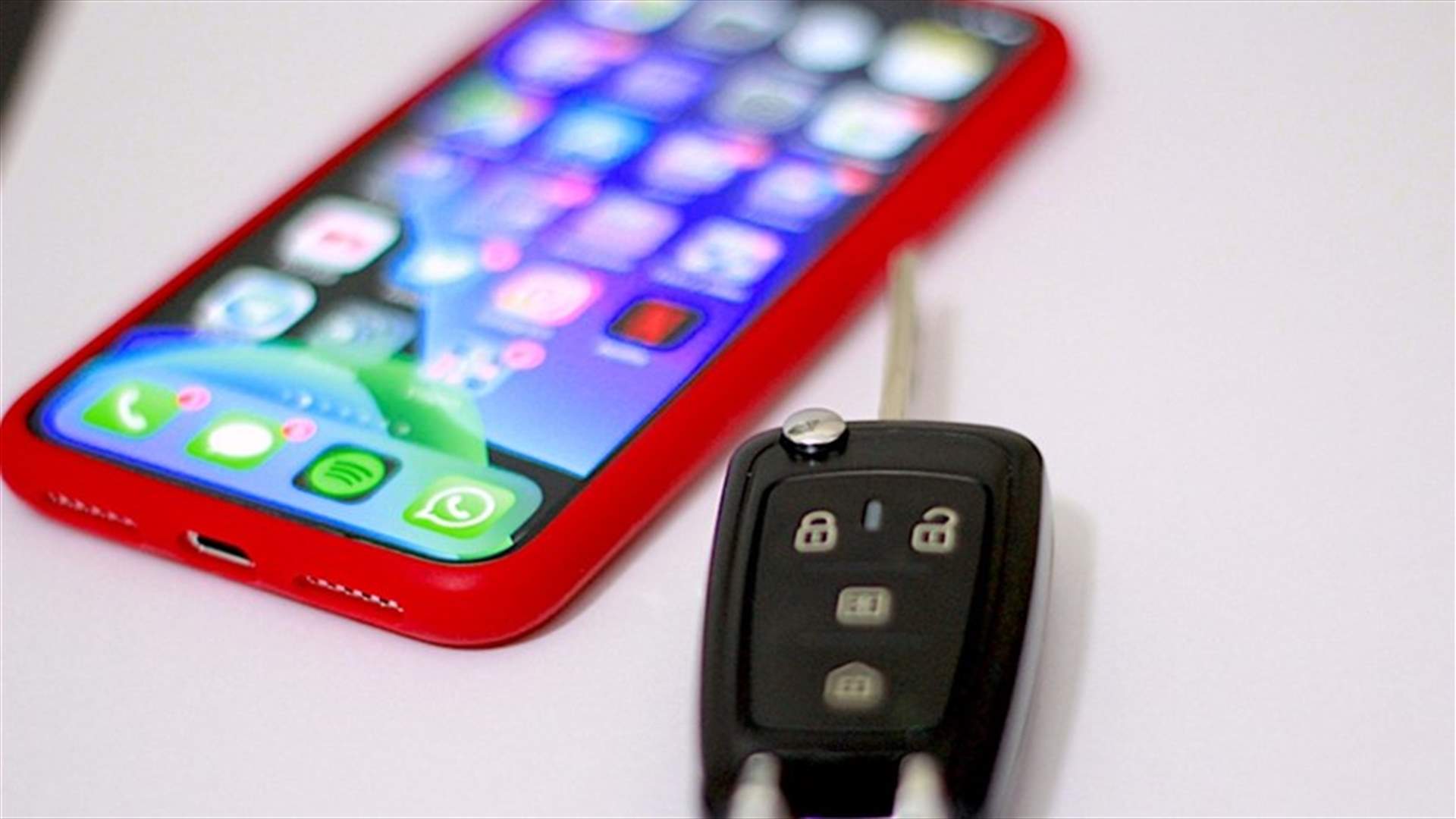 ميزة جديدة من "آيفون"... يمكنك الآن التحكّم بسيارتك عبر تطبيق "CarKey"!