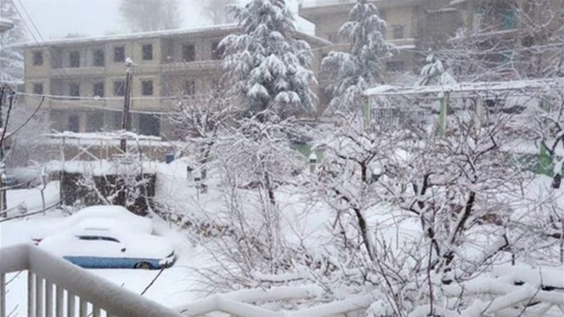 اقفال المدارس في بشري بسبب كثافة الجليد