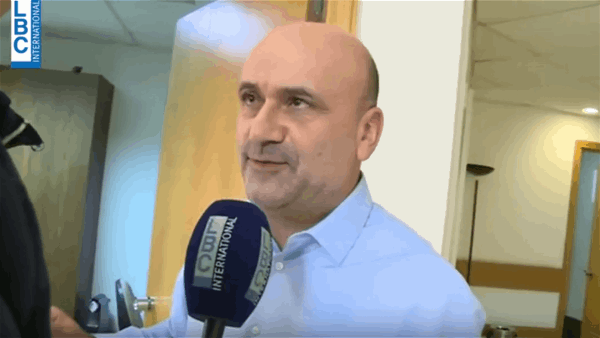 الـLBCI داخل مكاتب مجلس النواب... ماذا يقول النواب قبيل جلسة الثقة ؟ (فيديو)