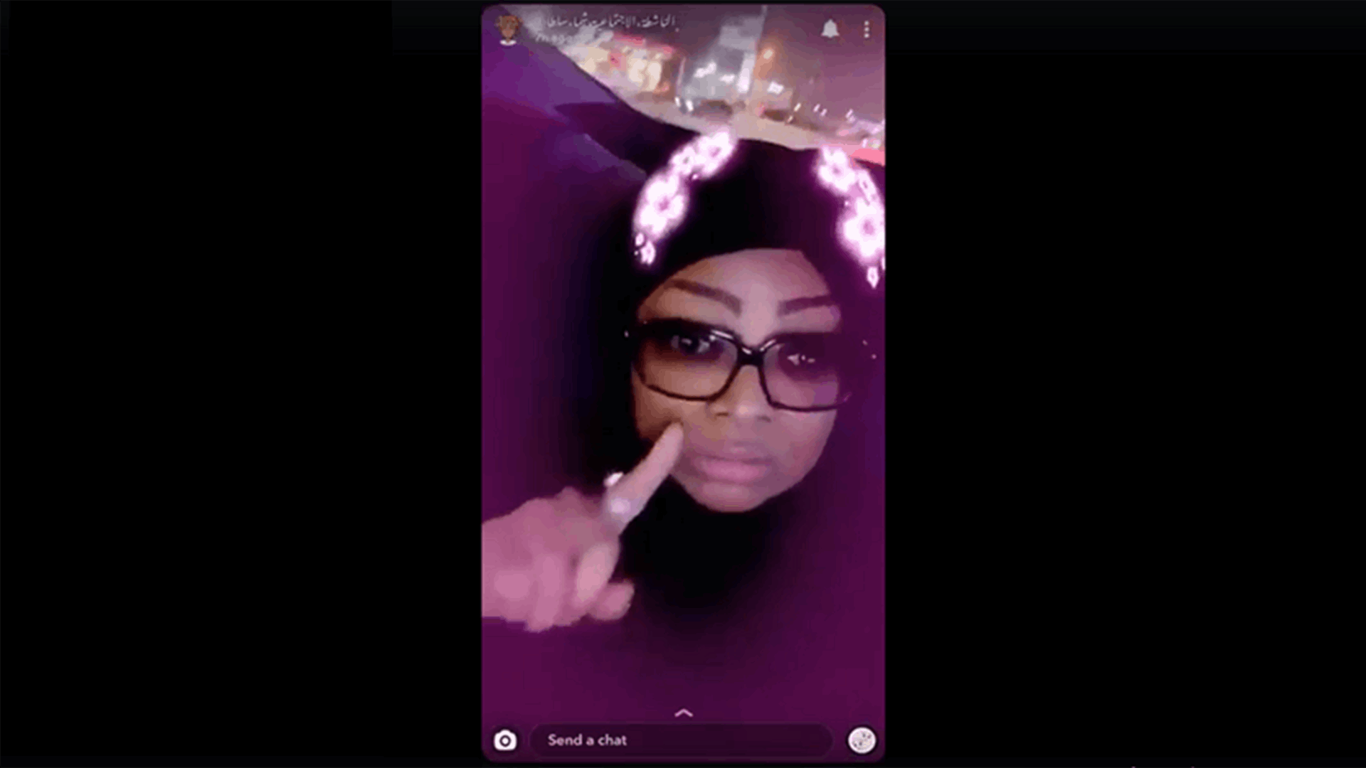 سعودية تتحدث عن إنشاء حانات في مكة وتثير الجدل (فيديو)
