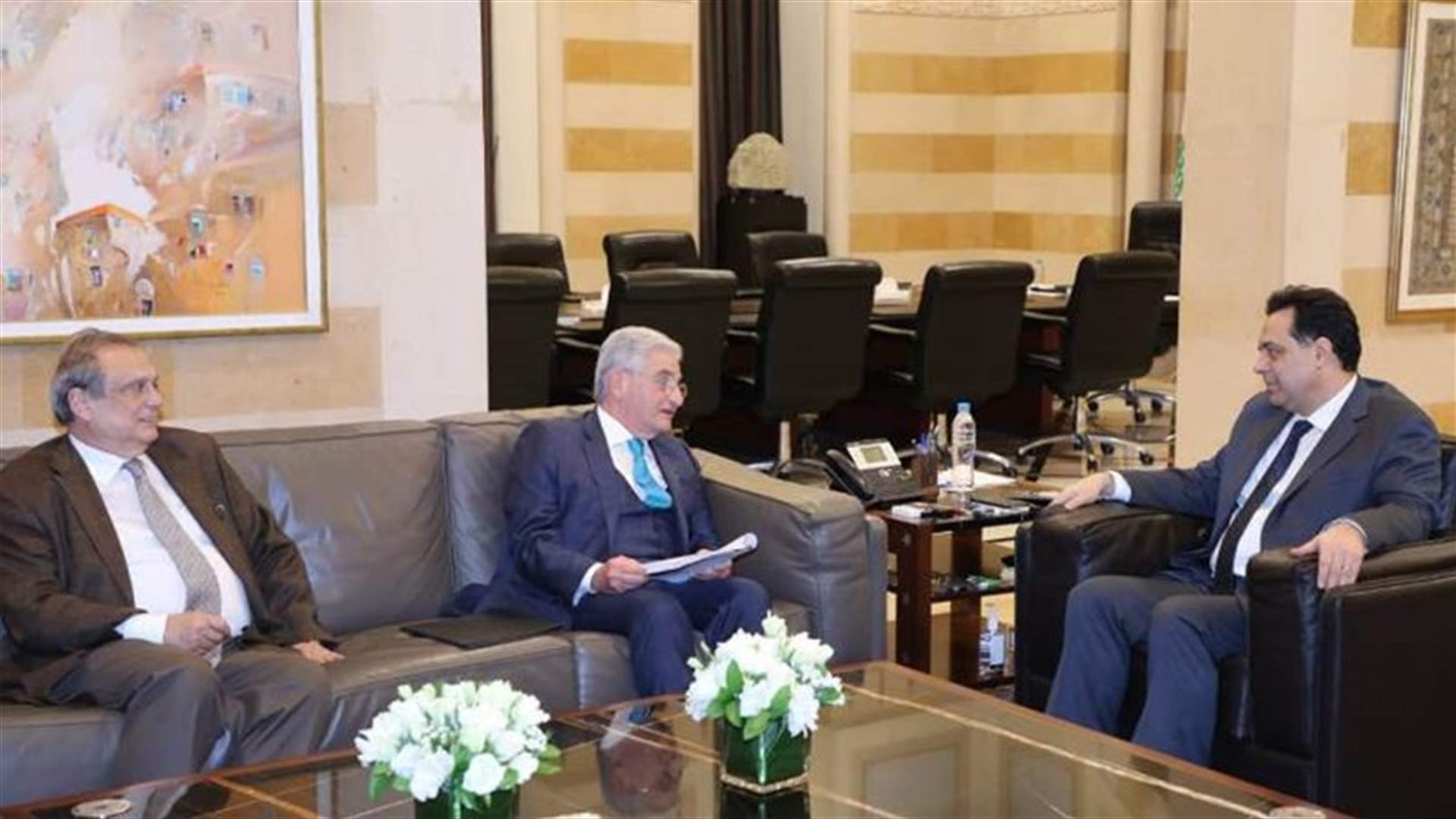 دياب عرض مع صفير الاوضاع المالية والمصرفية