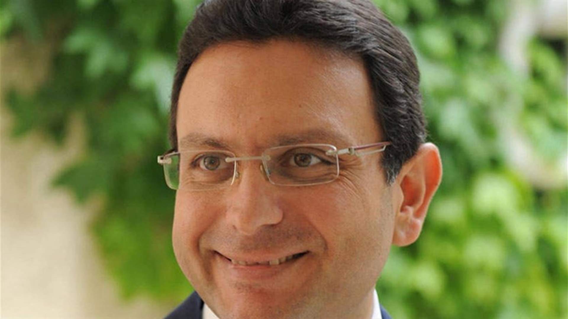 الخازن: دولرة بطاقة سفر الميدل إيست مناقض لقانون النقد والتسليف