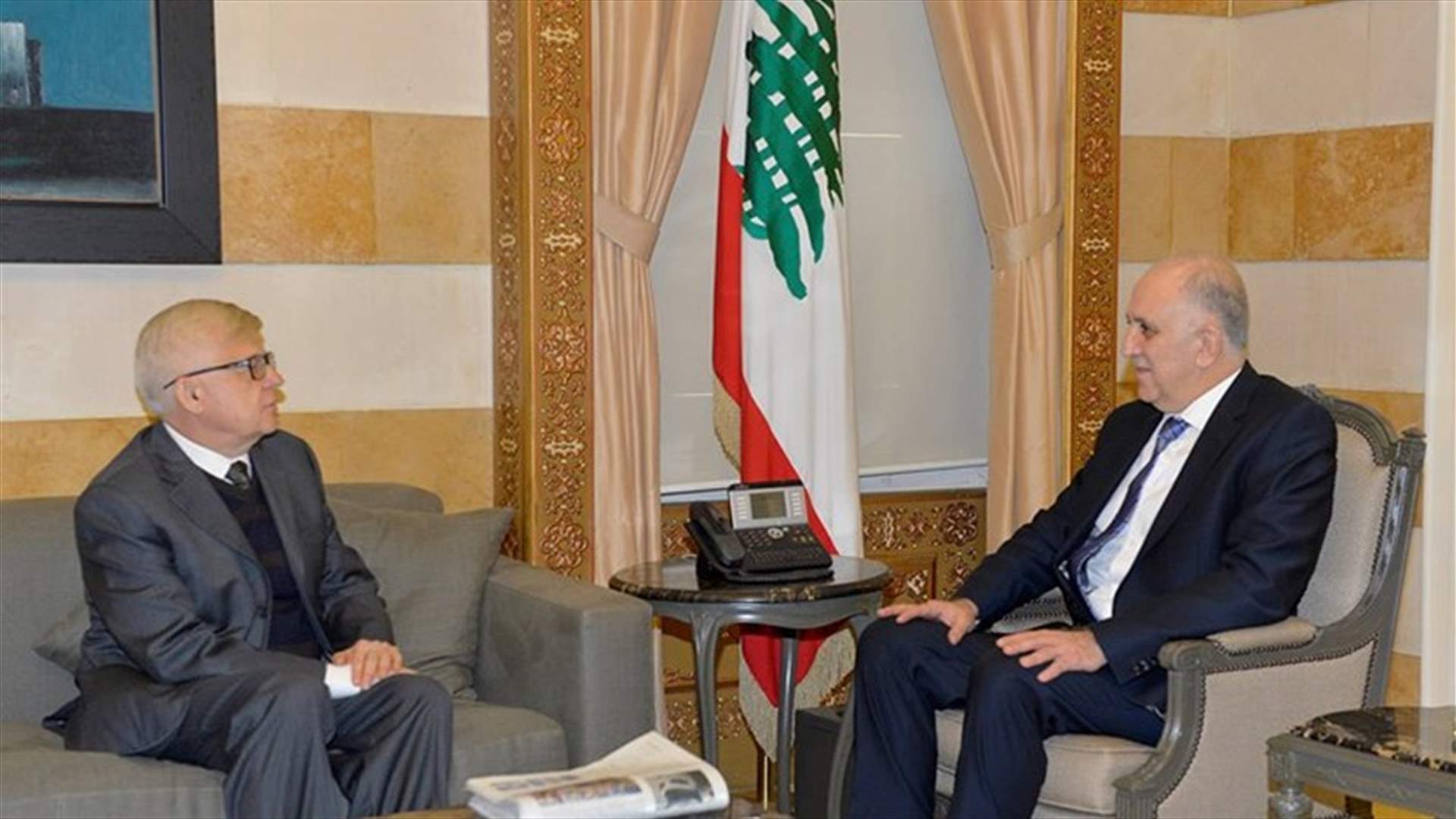 وزير الداخلية بحث مع زاسبيكين للتطورات في لبنان والمنطقة