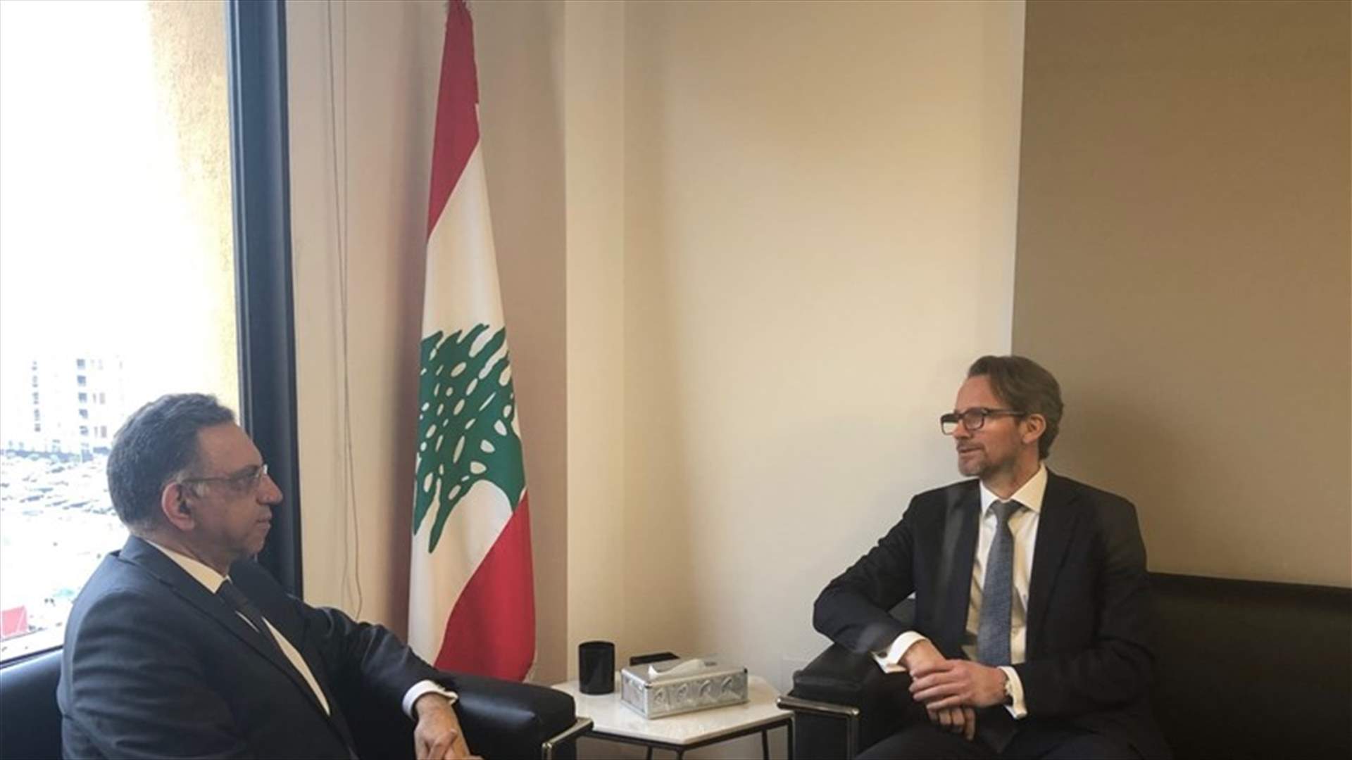 وزير البيئة أكد للسفير البولوني التزام لبنان بحماية الطيور المهاجرة