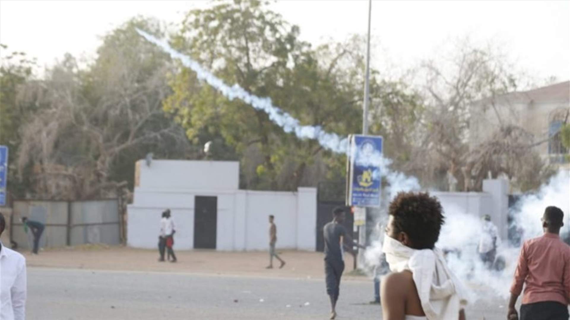 السودان يجري تحقيقا في استخدام العنف ضد محتجين في الخرطوم