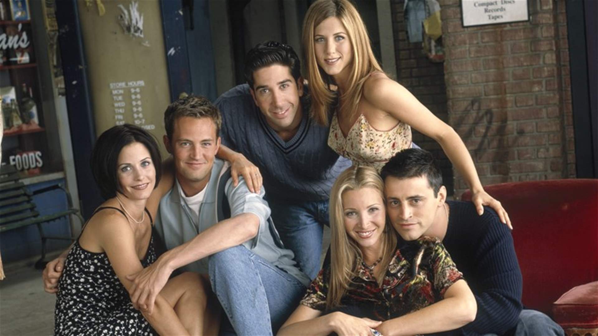 الخبر الّذي طال انتظاره... تأكيد تصوير حلقة جديدة من المسلسل الشهير  &quot;FRIENDS&quot;