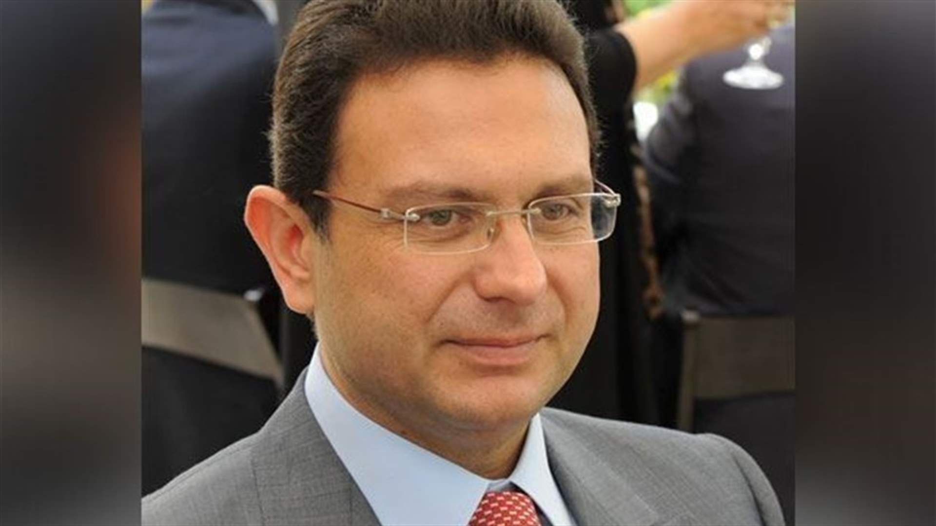 الخازن: كلفة الطيران الخاص و"الخدم والحشم" تسدد الدين العام