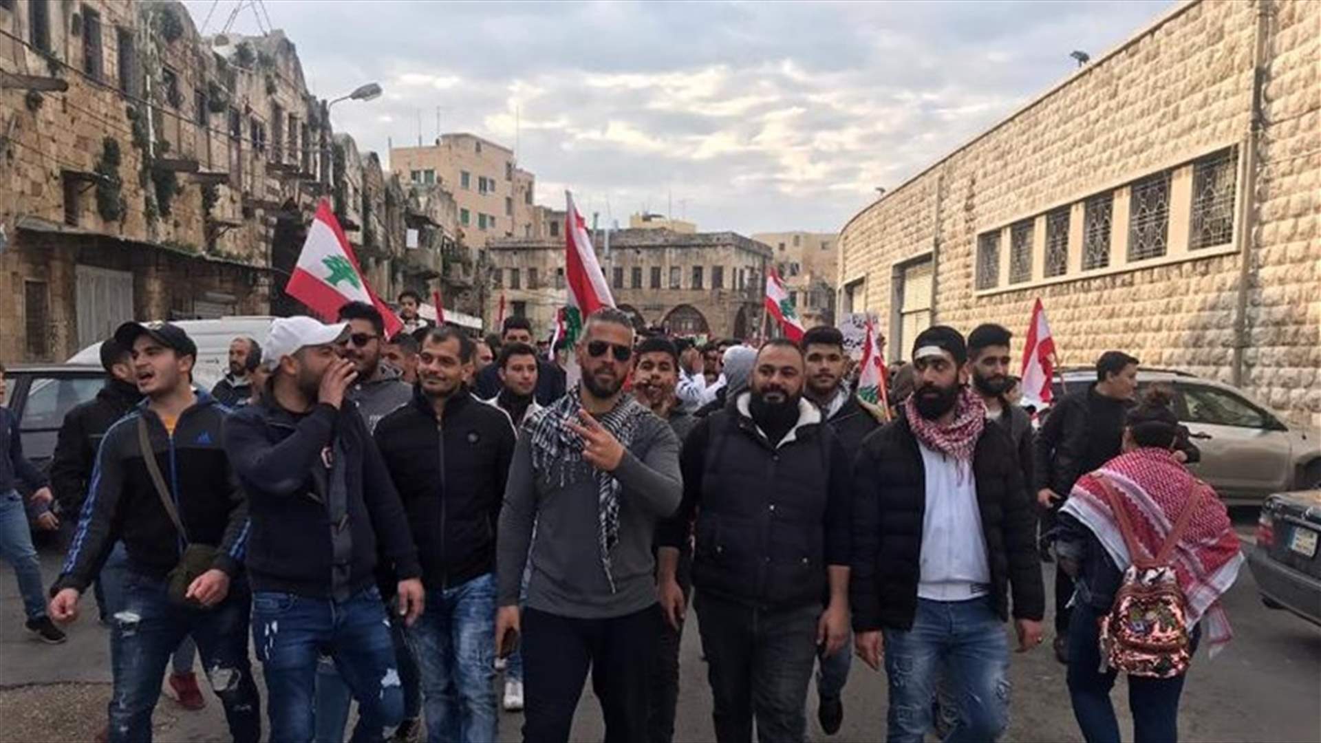 مسيرة مطلبية جابت شوارع مدينة الميناء طرابلس