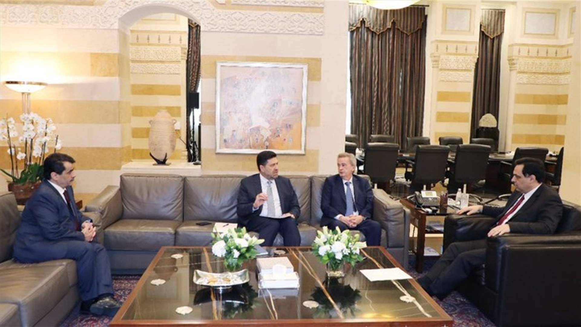 دياب ترأس اجتماعًا تناول مسألة فتح الاعتمادات المخصصة لاستيراد النفط