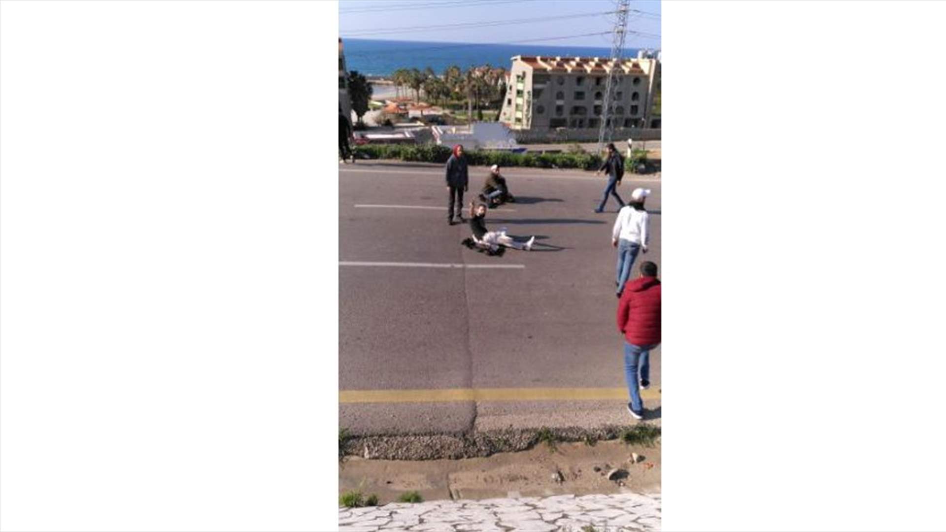 قطع طريق البالما للمطالبة بالافراج عن أحمد باكيش