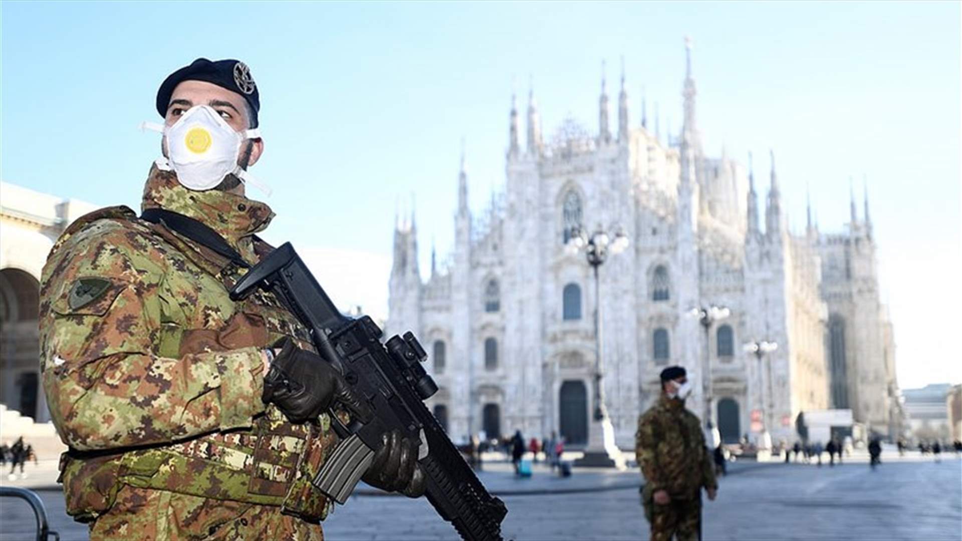 Protective masks at Rome&#39;s tourist sites as coronavirus fears reach Eternal City