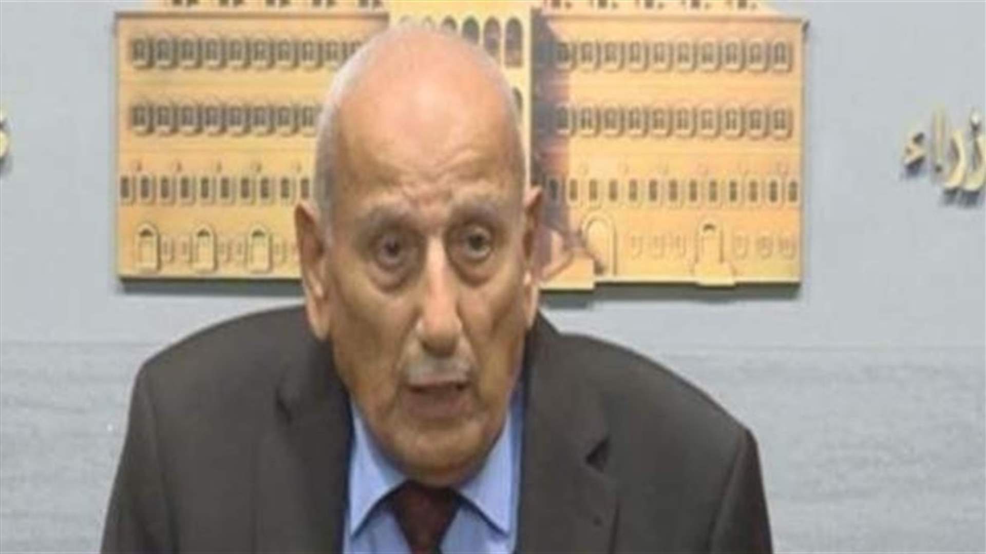 كاظم ابراهيم يستقيل من رئاسة اتحاد نقابات الافران والمخابز