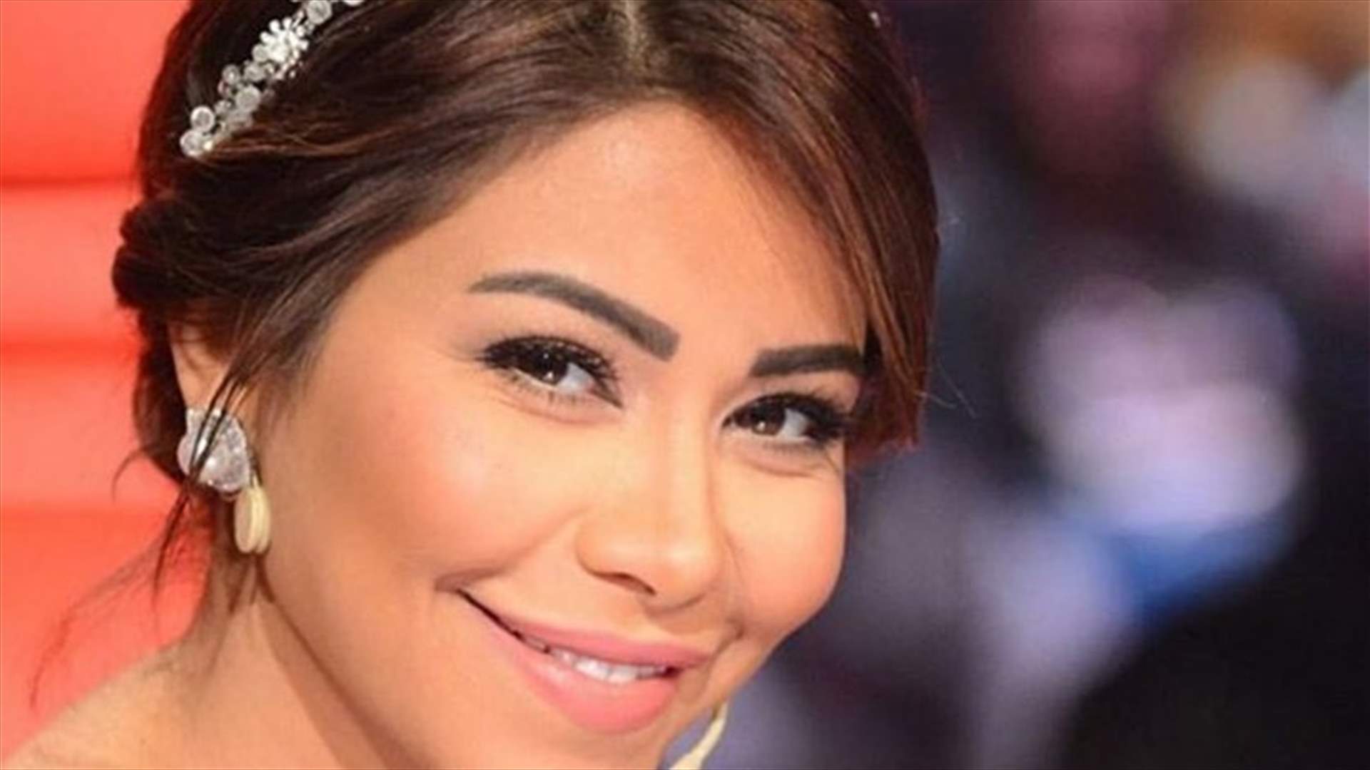 شيرين عبد الوهاب تكشف تفاصيل عمليّة فتح بطنها.. تليّف على الرحم واحتباس الماء في جسمها