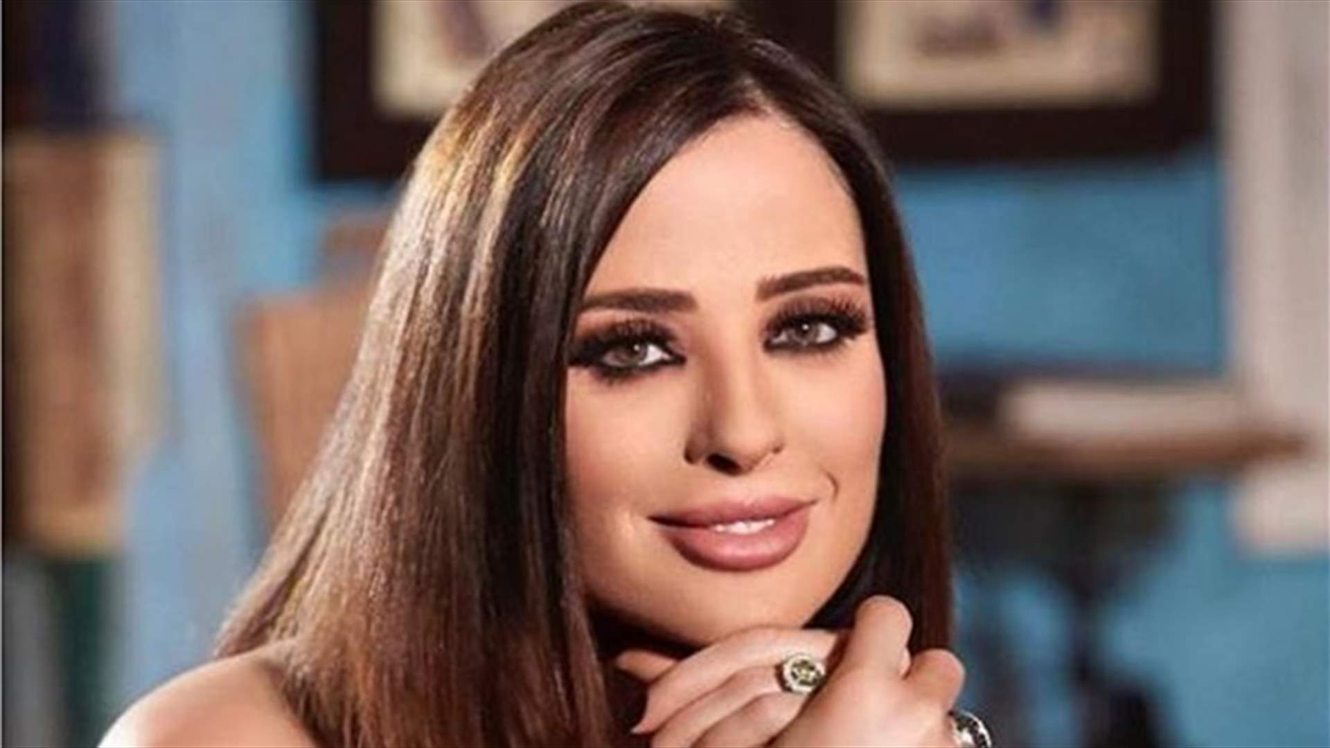 إبنة وفاء الكيلاني من زوجها الأول بالصورة.. جميلة العيون بملامح أجنبية