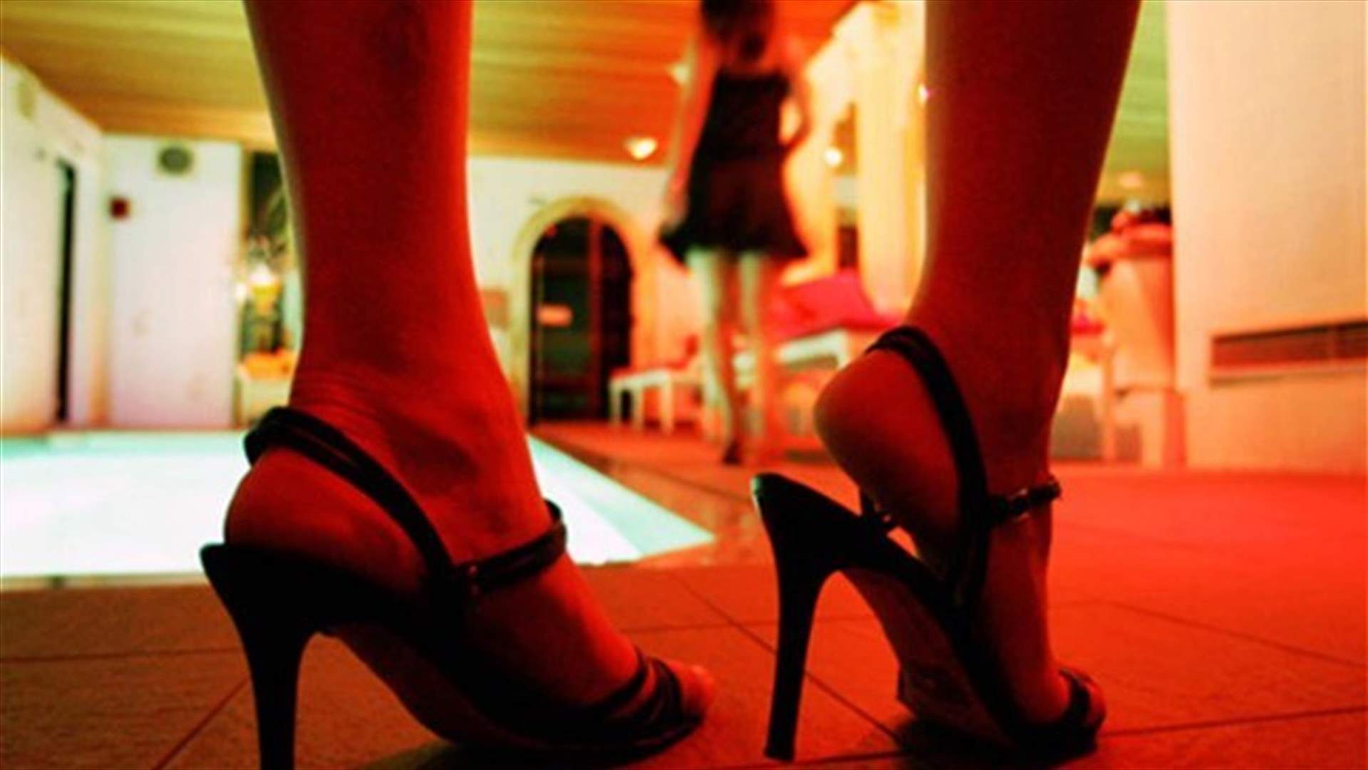 توقيف 10 فتيات بجرم ممارسة الدعارة وتسهيلها