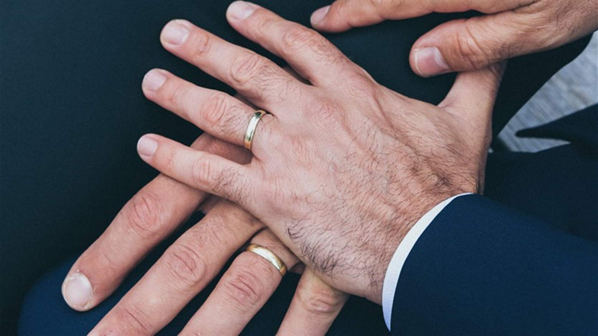 في الجزائر... توقيف شابين أعلنا عن زواجهما عبر فيديو على فيسبوك (فيديو)