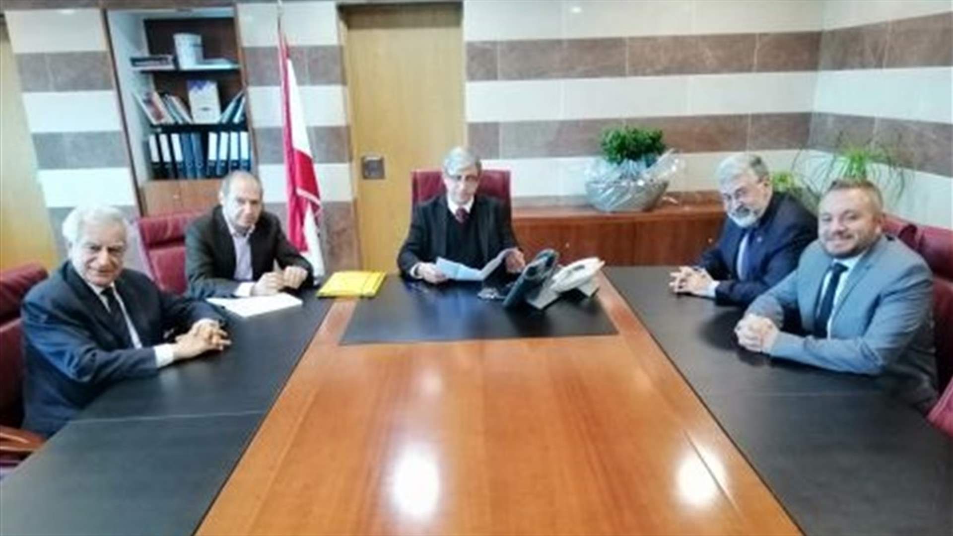 سلسلة اجتماعات لوزير التربية... وتوافق مع الجامعات على تعليق الدروس والإمتحانات وتطبيق الخطة الوطنية