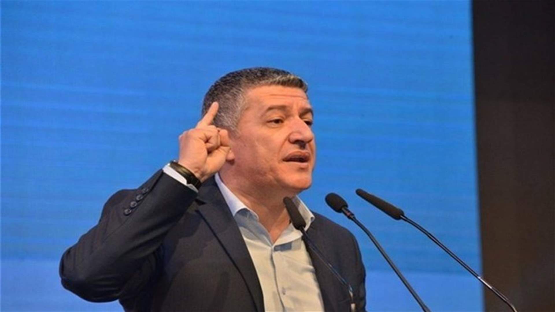 عطاالله: أحلى شي العنصرية وقت بتحمي وطنك