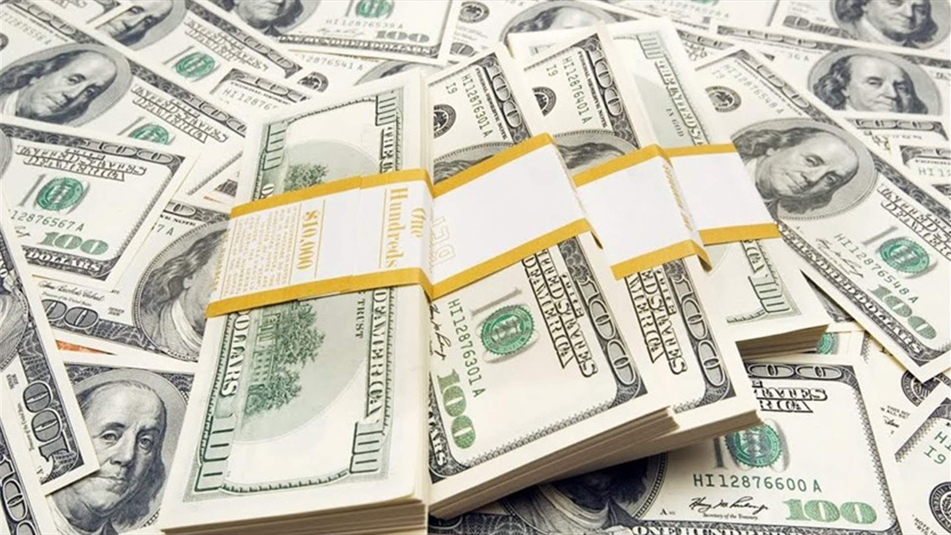 ارتفاع في سعر صرف الدولار... كم سجّل في سوق الصرافين؟