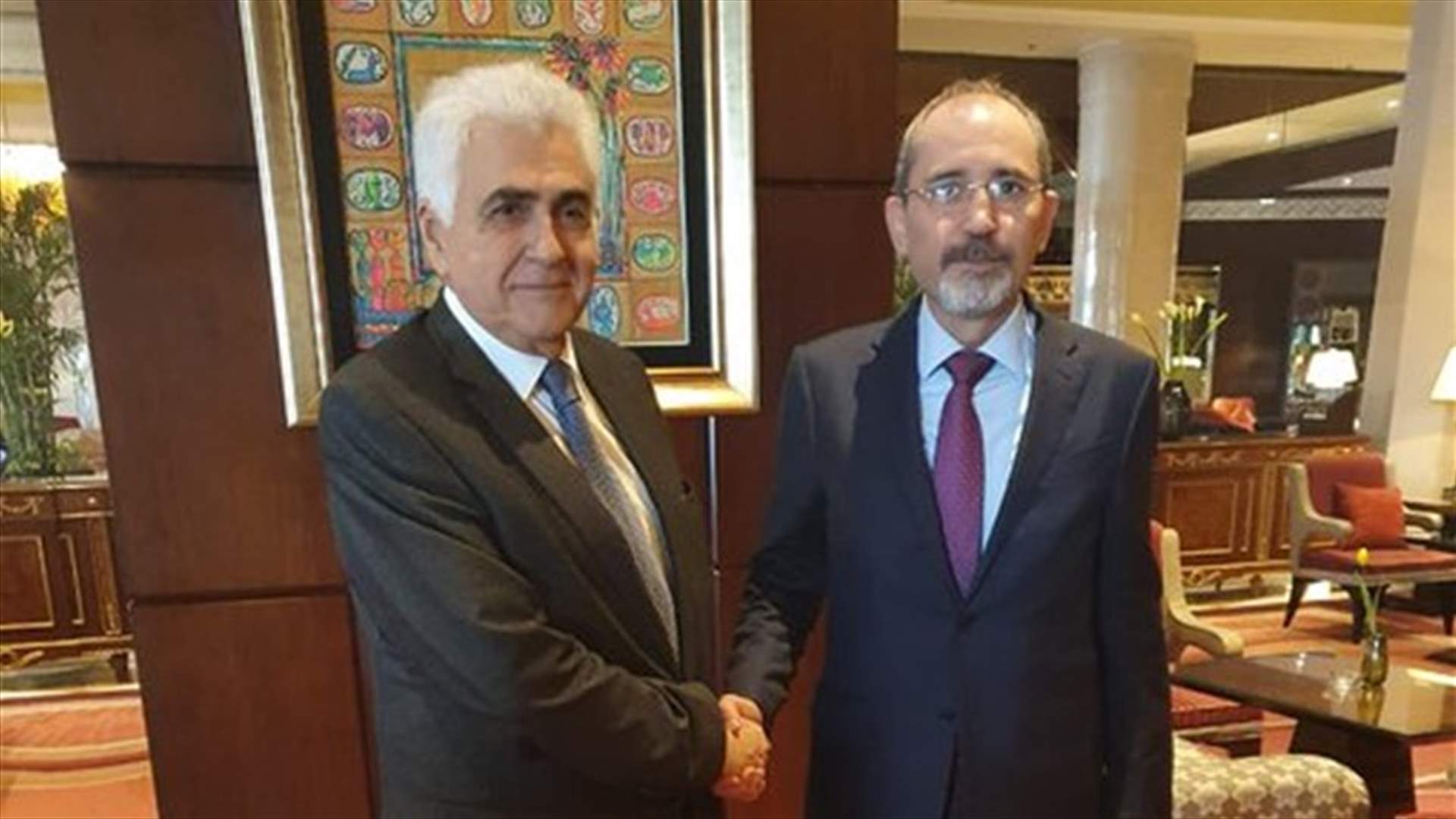 حتي التقى نظيره الأردني... هذا ما أكده الصفدي