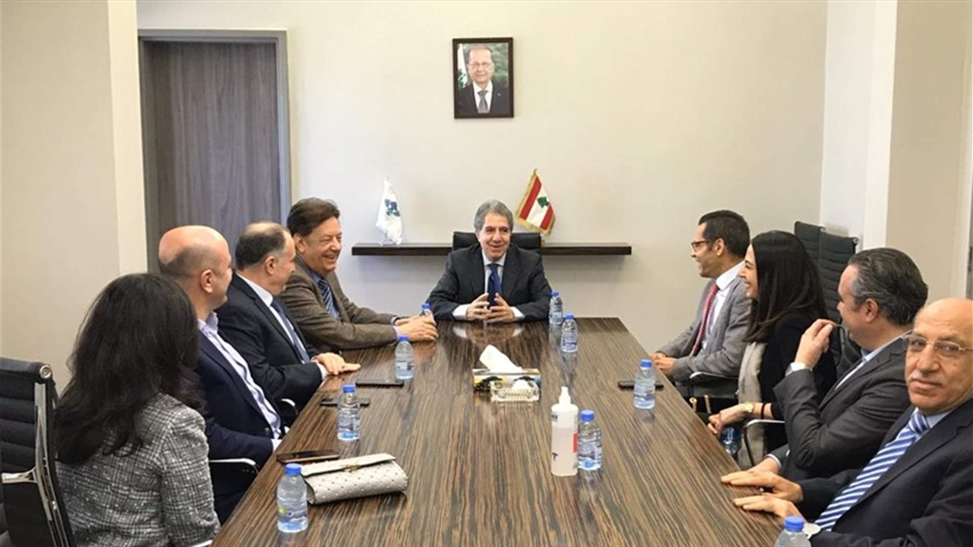 وزني استقبل وفدًا من نقابة المستشفيات... هارون: لضرورة إيجاد حل لأزمة نقص المستلزمات الطبية