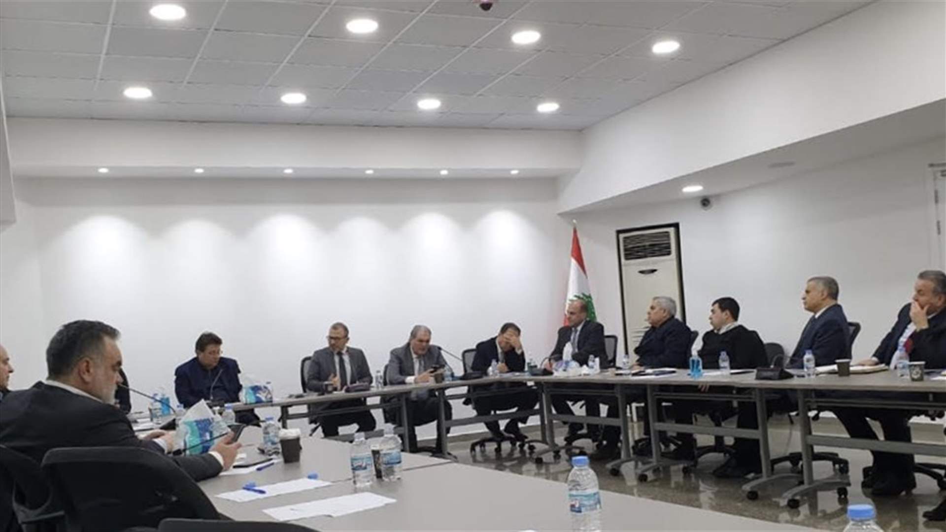 تكتل لبنان القوي: لإقران قرار الحكومة تعليق دفع اليوروبوند بخطة مالية اقتصادية شاملة