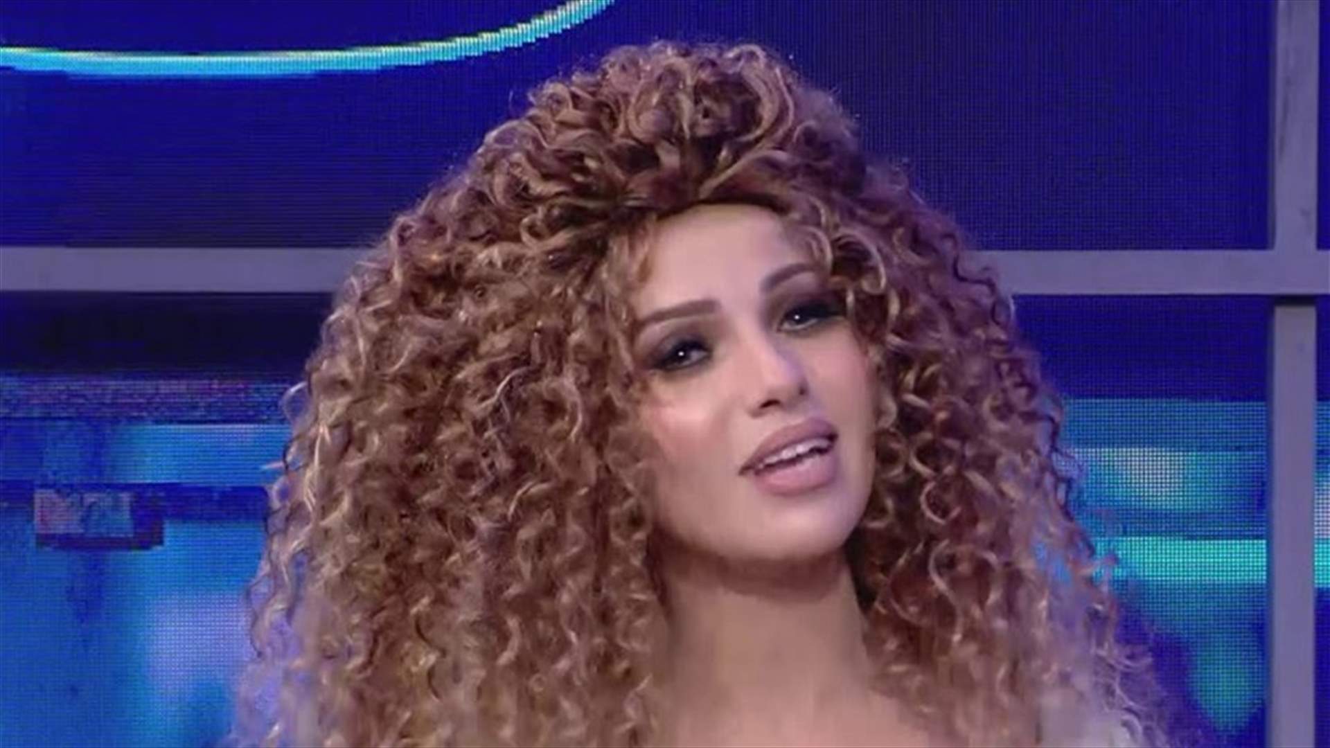 ميريام فارس تتضامن مع شبيهتها.. المذيع نعتها بـ "النسخة الصينيّة" (فيديو)