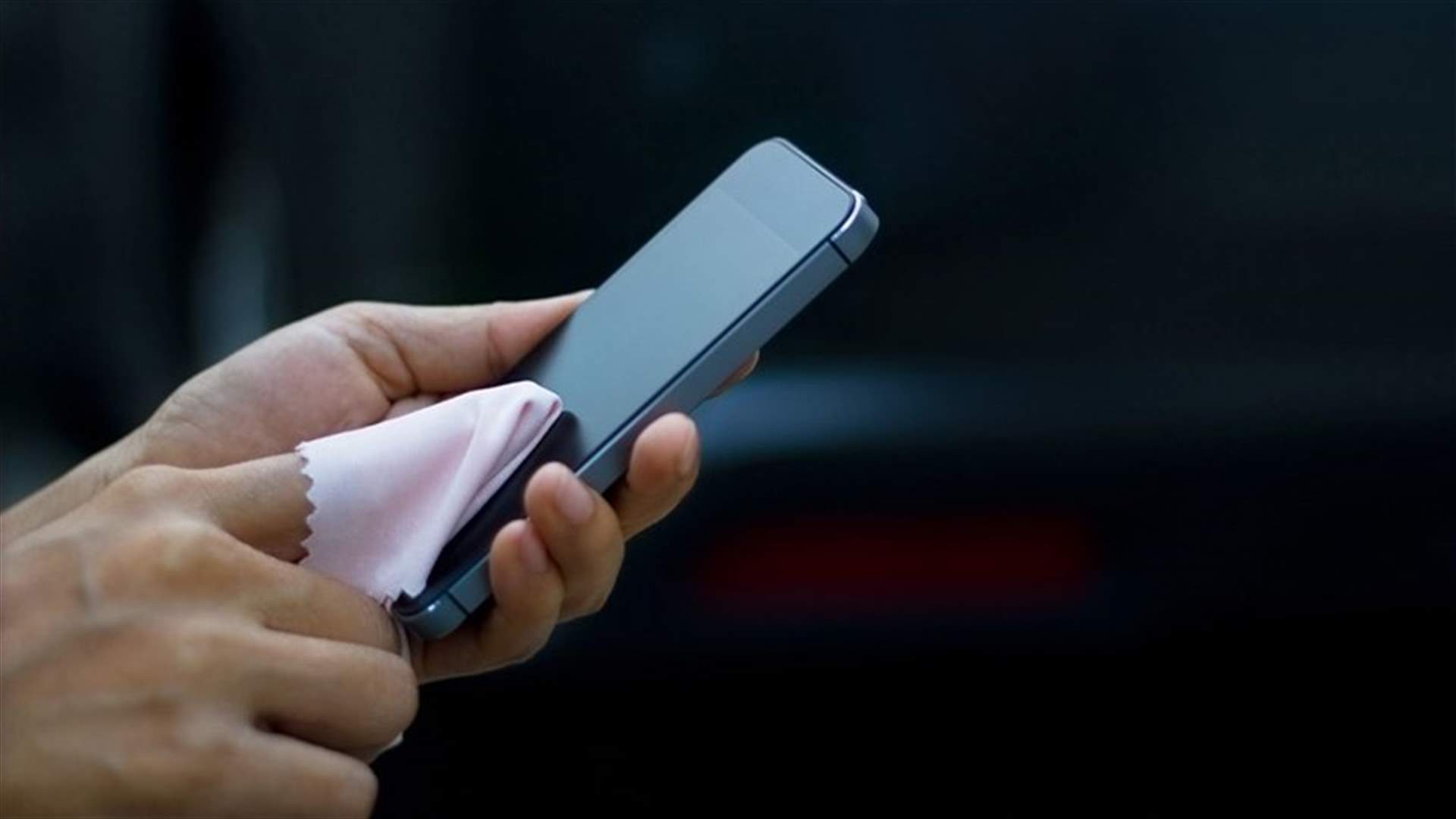 في ظلّ انتشار كورونا... أبل تصدر تعليمات جديدة بشأن تنظيف منتجاتها وتعقيمها