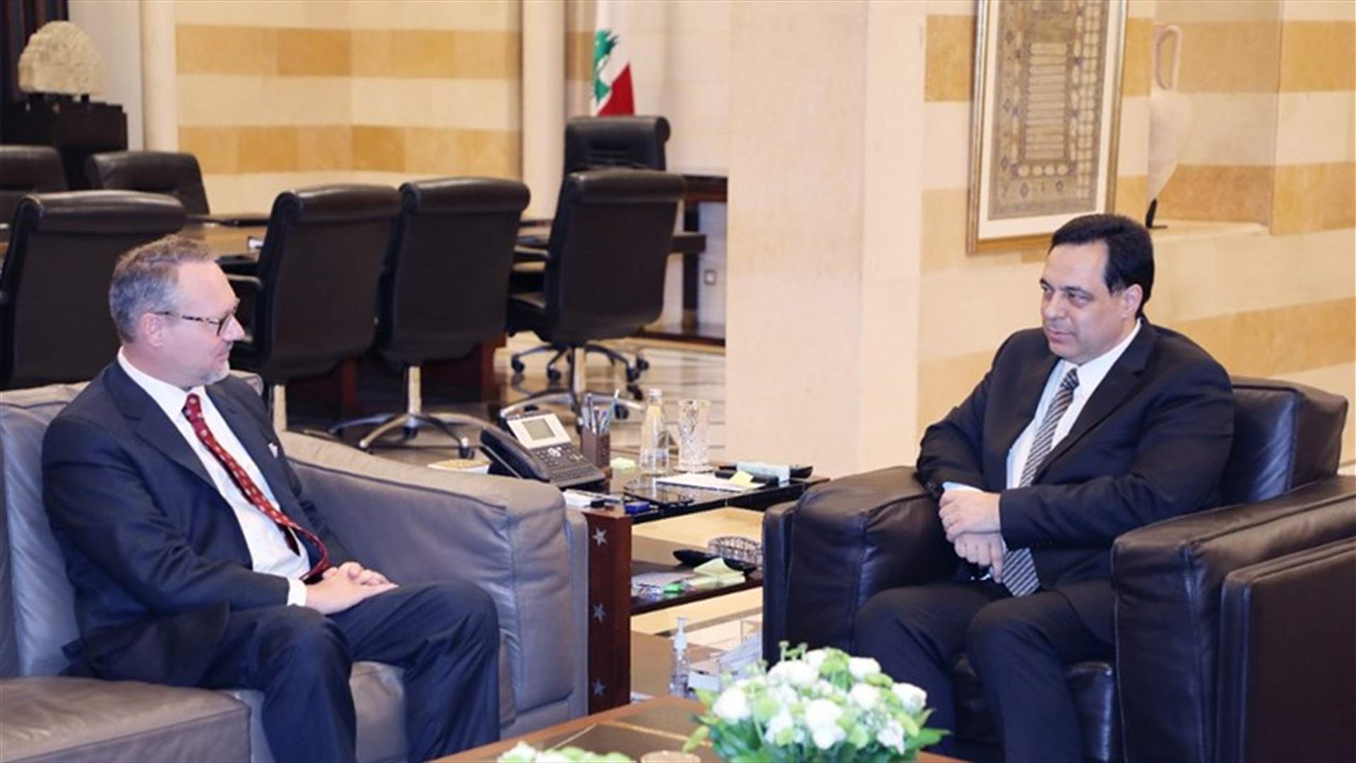 دياب التقى سفراء النمسا وهنغاريا وبوركينا فاسو واستمع الى مطالب مزارعي القمح