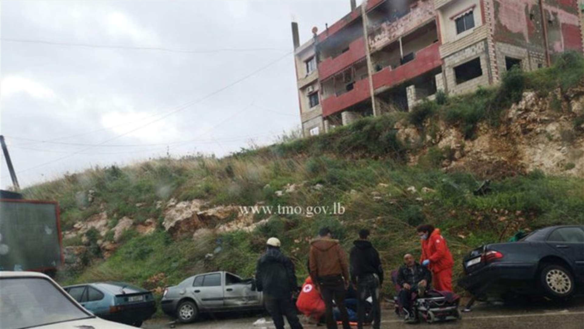 التحكم المروري: جريحان نتيجة تصادم بين 3 مركبات على اوتوستراد السعديات باتجاه بيروت (صورة)