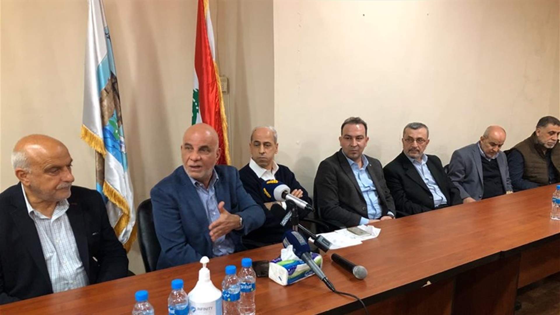 وزير الزراعة وخير تفقدا الاضرار الزراعية في ساحل الزهراني وجدرا