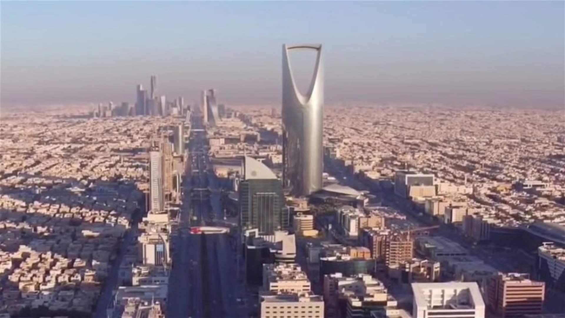 الرياض تأمر بإغلاق المجمعات التجارية والمطاعم بسبب كورونا