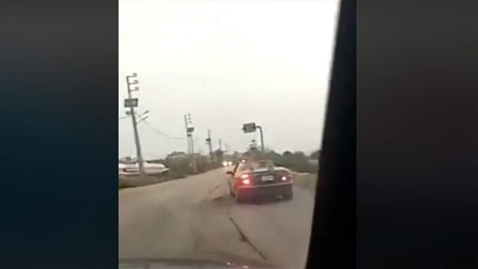 بعد قيامهن بحركات منافية بوجه المارة في البترون... إلقاء القبض على الفتيات الـ3