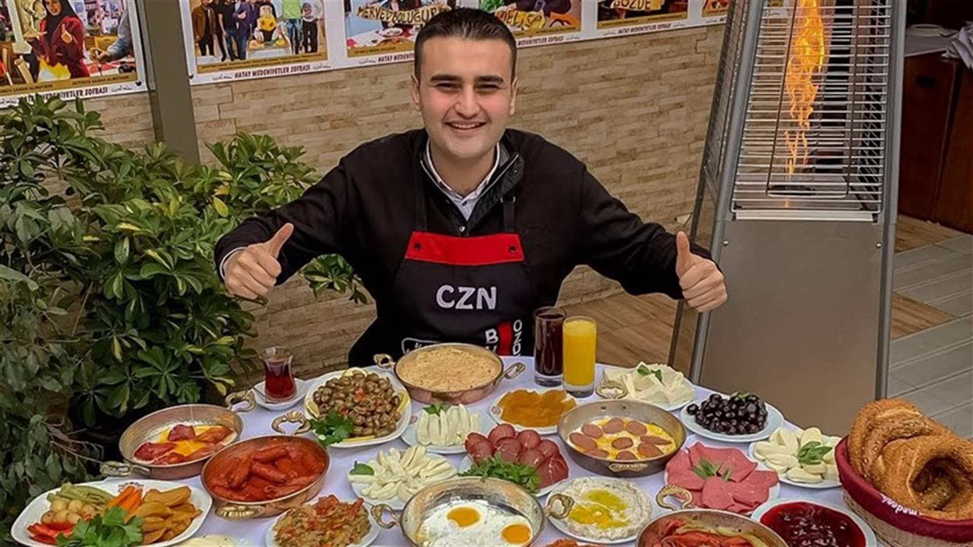 الشيف بوراك يطل على متابعيه بوجه عابس... إليكم السبب